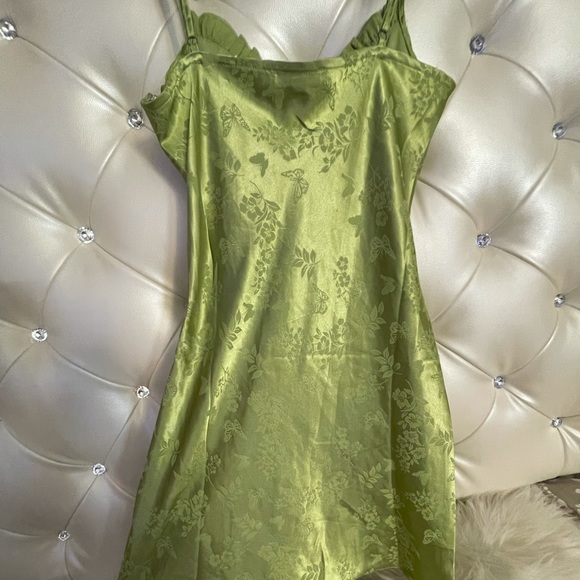 Never worn - Picture 2 of 3